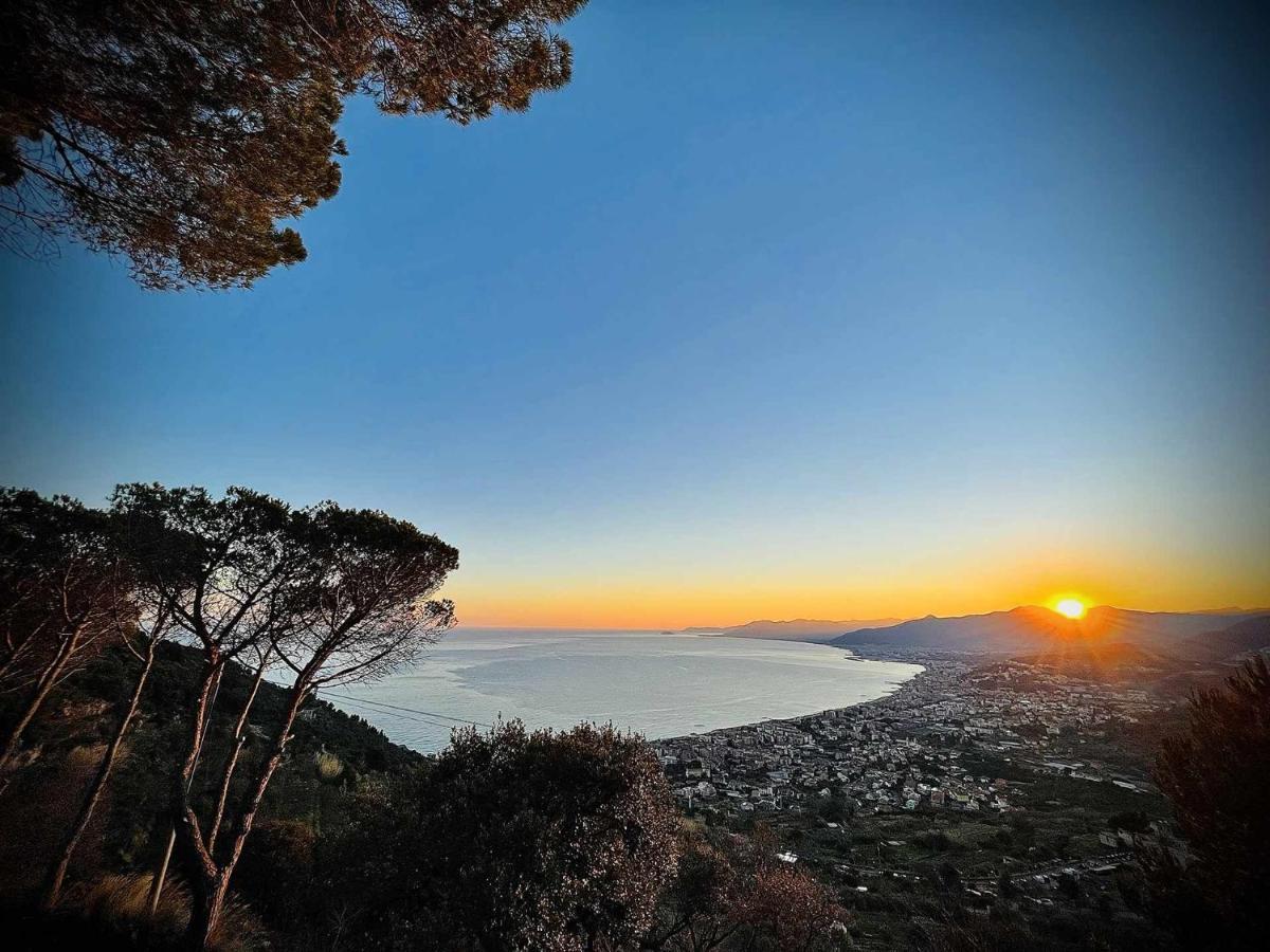 Le Torri Riviera Holiday Albenga Dış mekan fotoğraf